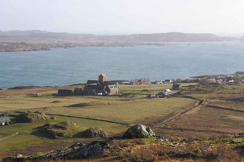 Figure 4. Iona Abbey in its landscape setting. Photographer Sally Foster.