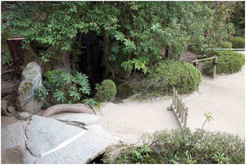 Figure 10. A shrouded waterfall in Shisen-dō, Kyoto.