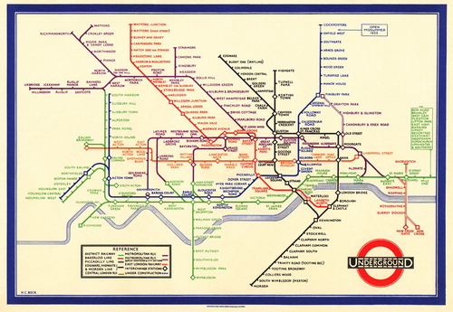 Figure 6. First pocket edition of Beck’s map, issued in January 1933 and printed by Waterlow & Sons Ltd. According to Garland (Citation1994: 19), Beck was paid ten guineas for its design and artwork, and five guineas for the subsequent quad royal poster artwork. Size: 155 × 128 mm (private collection).