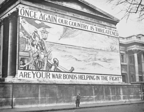 FIGURE 7 War bonds advertisement (with a painting of the 1588 Armada) in Trafalgar Square, 1918. Reproduced by permission of London Metropolitan Archives, City of London SC/PHL/02/0931/79/6131A (Collage, 282567).