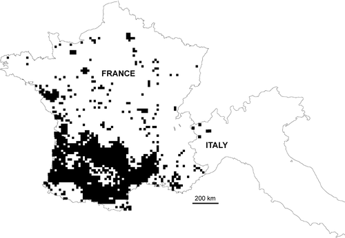 Figure 4. Re‐assessed distribution map of the common genet (Genetta genetta) in France and Italy, combining data from Figures 1 and 3, using a 10×10 UTM grid projection.