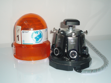 Figure 1. LCMMS system: four webcams and Global Positioning System (GPS) antenna embedded in a beacon light with a magnetic support.