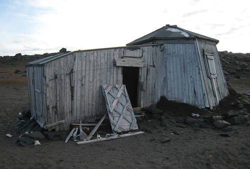 Figure 1. A trapper’s cabin built in 1904 by Norwegian trappers at Kapp Lee, Edge Island in Svalbard. The picture was taken prior to restoration of the hut in 2009 by the Governor of Svalbard.