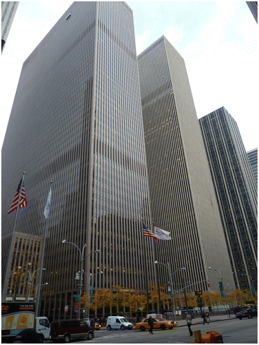 Figure 9. The distinctive forms of New York’s buildings and streets have been shaped by its zoning practices since 1916.