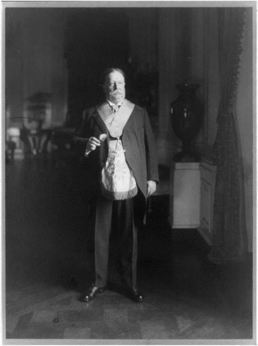Figure 3. William Howard Taft in masonic regalia holding the Trowel