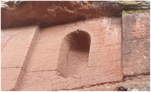 Figure 8. A false window along the eastern facade of Nazugn Mariam.