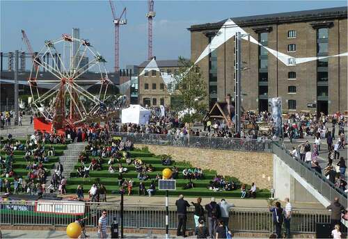 Figure 8. Granary Square in King’s Cross, a private space with a rich programme of public events.