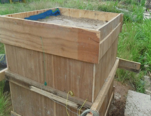 Figure 2. Experimental block with concrete and sand insulation.