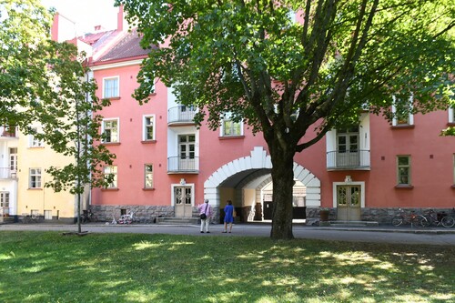 Figure 12. The courtyard of the block no. 555, 2022 [Photo by Chiara Monterumisi].