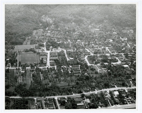 Figure 3. Historical aerial photo with the southwest part of Dottendorf taken in 1964 (Source: Stadtarchiv und Stadthistorische Bibliothek Bonn; Photographer: Aero-Lux Büscher & Co. KG, Frankfurt).