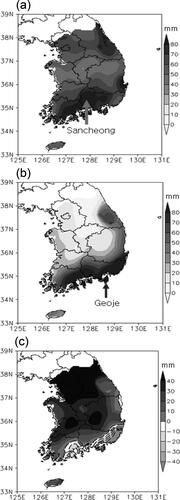 Fig. 5. Spatial distribution of rainfall accumulated over 48 h from approaching time point (–12 h) of TC for (a) WEC, (b) WTD and (c) their difference (WEC minus WTD). Dashed lines indicate negative value.