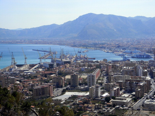 Figure 7. Palermo harbor and anthropogenic changes along the Palermo coastline.