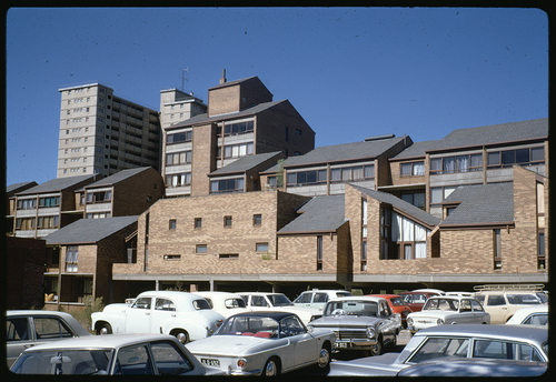 Figure 1. Cross Street Co-operative Housing, Earle Shaw and Partners, photograph ca. 1970. Photographer Peter Wille. Image courtesy of the State Library of Victoria. H91.244/1839 Stratum Development–Co-operative Housing. Cross Street. Carlton. Vic. Earle, Shaw & Ptnrs. 1970. Pictures Collection, State Library of Victoria.