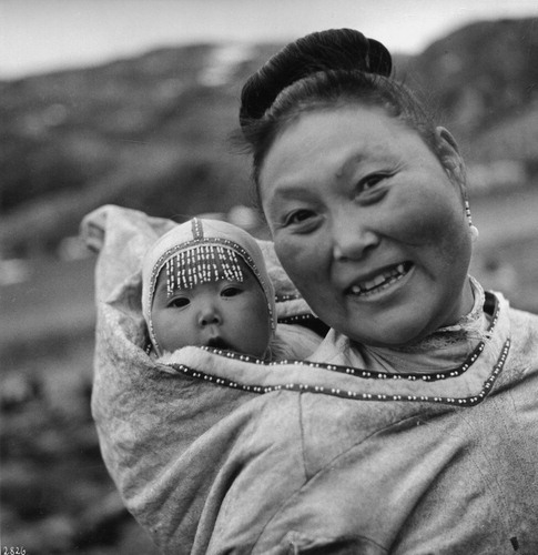 Figure 12: East Greenland, 1936 (Jette Bang photo / Danish Arctic Institute).