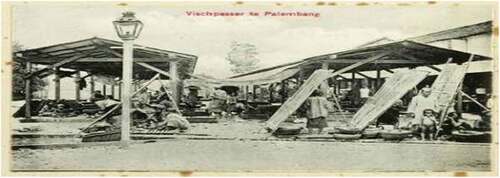 Figure 15. Fish Market in Palembang in the 1900s.
