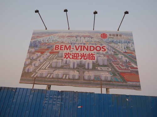Figure 1. A “welcome” billboard at the entrance of Kilamba depicting its landscape. Photo by Jia-Ching Chen (2018), used with permission.
