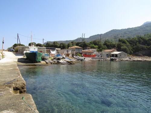 Figure 7. The cove of Agios Isidoros in September 2022. (Author)