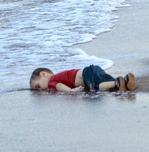 Figure 2. Picture of Alan Kurdi used in the experiments.Note: Picture by Nilüfer Demir.