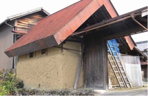 Figure 1. Japanese cob structure, 200 years old.