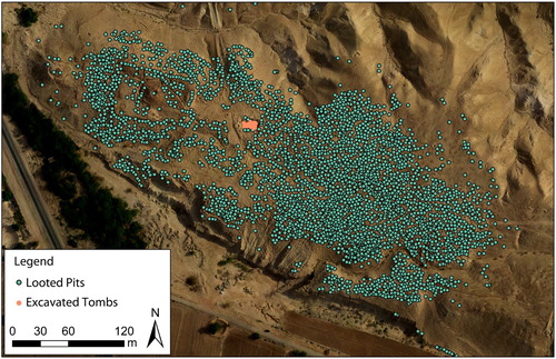 Figure 2. 3723 looters’ pit at Fifa.