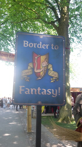Figure 1. Border to fantasy.