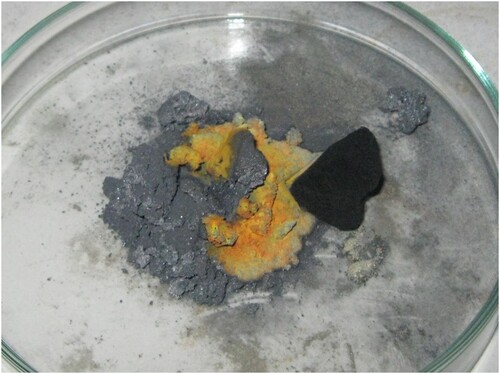 FIGURE 5 The “gliding fire” prompted by a hot coal. Laboratory of Dr Peter Wothers, University of Cambridge. Copyright of the author.