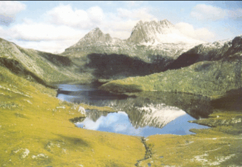 Figure 1 Dove Lake, Tasmania. Reprinted with permission.