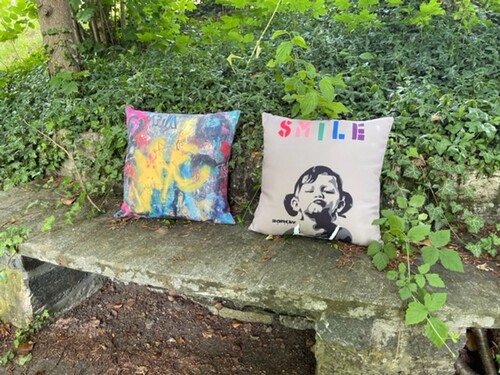 Figure 10. Pillows featuring graffiti and street art. (Author’s picture).