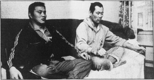 Figure 3. In the article ‘The Japanese Policeman: Balanced but Firm’, the character-building aspects of judo were reinforced by an image of Sato Sonoda and Sato Nobuhiro sitting cross legged in lotus pose, description as ‘exuding a confident and relaxed calm’. Photo: Arild Jakobsen, Fædrelandsvennen, February 10, 1979, 21.