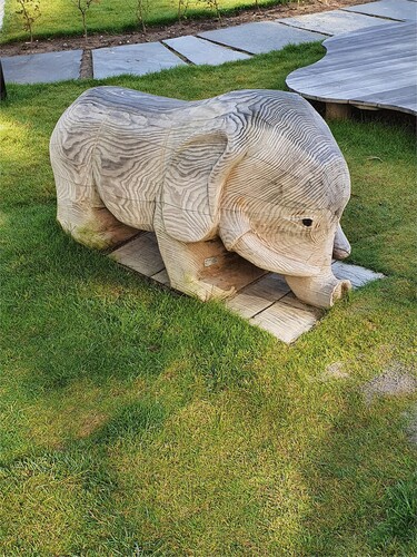 Figure 7. A small elephant made of pine. © Joar Skrede.