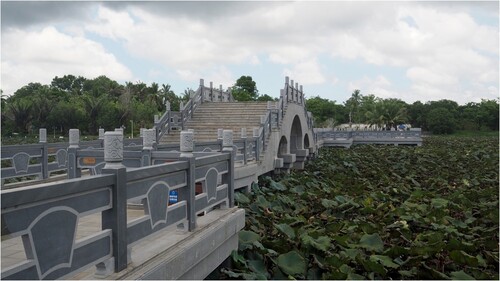 Bridge across ‘Dreaming Lake’ at Dongpo Academy.