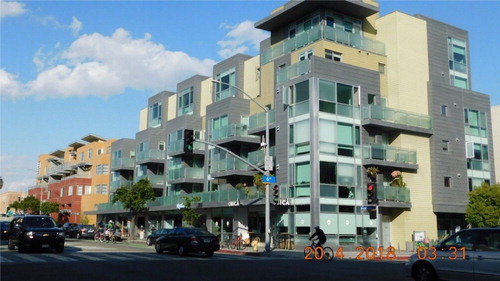 Figure 13. Inclusionary Housing along 6th and Broadway Avenues, Santa Monica. Source: Authors’ photo, April 2018.