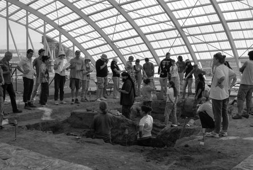 Figure 2. Site tours at Çatalhöyük.