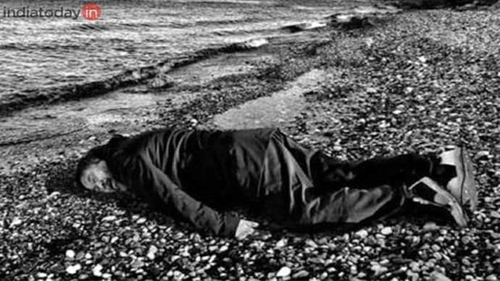 Figure 4. Artist Ai Weiwei lying face down in Lesvos in the Aegean sea as a tribute to 3-year-old Aylan Kurdi in a bid to highlight the plight of Syrian refugees (photo by Rohit Chawla, India Today).