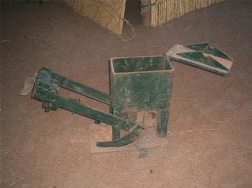 Figure 4 Manual press for brick compaction.