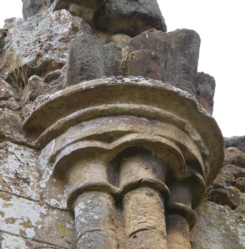 Fig. 15. Byland Abbey: south nave aisle respond capital showing circular imposts and abaciS. Harrison