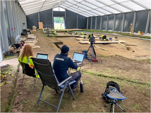 Figure 4 The field Q&A set up where Havgar and Espen were in close proximity to the site. Photo: Joakim Karlsen.