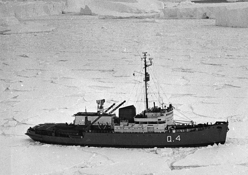Figure 1. The icebreaker ARA General San Martín sailing in Antarctica. (DNA-IAA Archive of Historical Photography, AFH000910.)