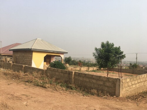 Figure 3. A compromised building built to protect the land /announce one’s physical presence on the land.Source: Fieldwork photo, 2018 (by Divine Asafo)