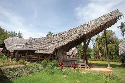 Figure 2. Traditional house in Orobua (banua sura’-layuk).