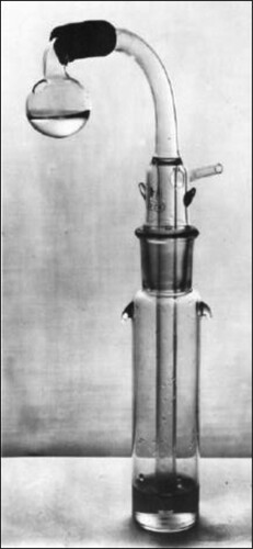 Figure 4. A pre-impinger in situ with an all-glass impinger-4. Source: DEFE55/247, K.R. May and H.A. Druett, “Pre-impinger: A Selective Aerosol Sampler,” January 1, 1953 to December 31, 1953, MRD Report 4. © Crown copyright, Dstl.