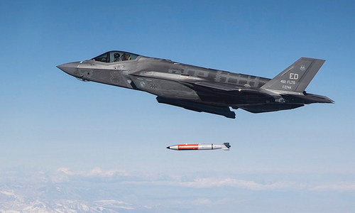 Figure 3. A B61-12 guided nuclear bomb is dropped from an F-35A. The B61-12 will enter full-scale production in May 2022 and probably begin deploying to bases in Europe in 2023. Image: USAF.