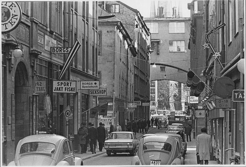 Figure 6. Klara norra kyrkogata ca. 1970.Photographer: Lennart af Petersens, SSA, Gråarkssamlingen, no FA 29992.