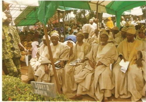 Figure 6. Bobayo male group attired in sanyan embroidered agbada.