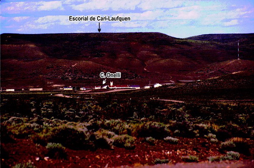 Figure 4. The hamlet Clemente Onelli is located in the foothills of the flat landform named ‘Escorial de Cari-Laufquen’, which is composed of a thick pile of basaltic lava flows from Somuncura Plateau. This volcanic landform with steppe vegetation is typical for the extra-Andean Patagonian landscape.