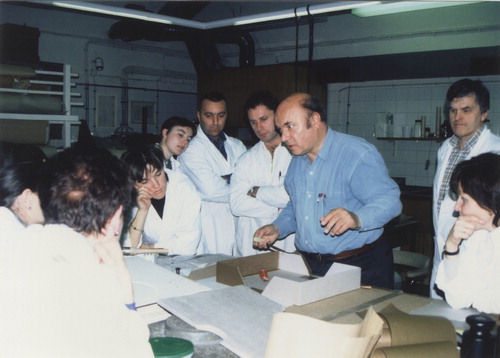 FIGURE 7. Christopher Clarkson during the workshop ‘Housing and Mounting of Single Parchment Membranes and Design and Construction of Protection for Library and Archive Objects’ in October 2000. (Photograph: Lucija Planinc).