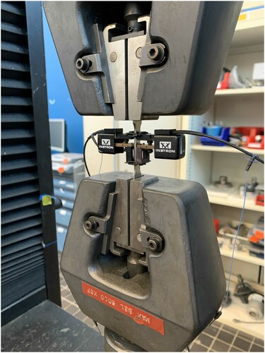 Figure 1. Tensile testing machine.