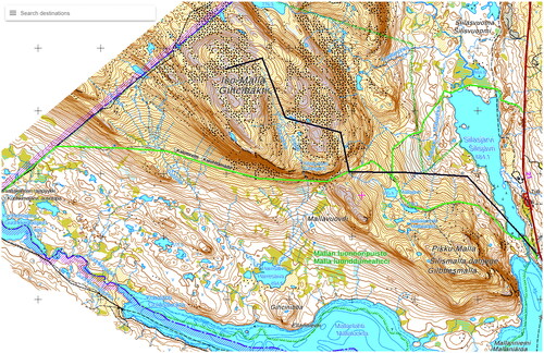 Figure 3. Locations of regulated summer hiking trails (in green) and example of a track made in winter by ski tourers (in black). Source: Metsähallitus’ web service.