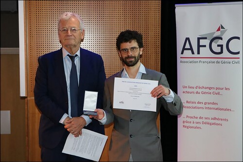 Etienne Combescure receiving the AFGC Prize and Medal from Jean-Bernard Datry (Vice-president of AFGC and Vice-Chair of the French NG of IABSE).