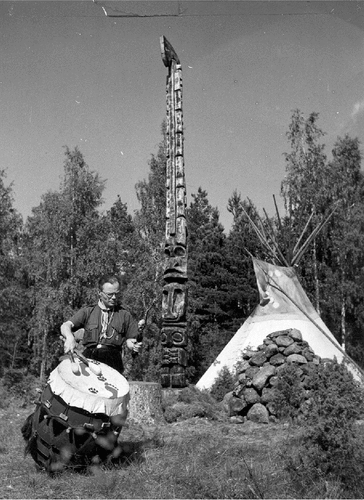 Figure 1. Playing Indian. Native American imagery at the 1946 Gränsö camp.